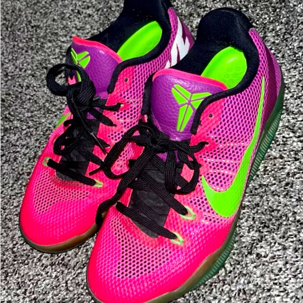 Kobe 11 'Mambacurial good condition no box